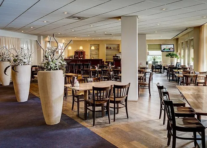 فندق Fletcher Hotel-restaurant 's-hertogenbosch 4*