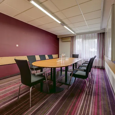 Fletcher Hotel-restaurant 's-hertogenbosch فندق روزمالين